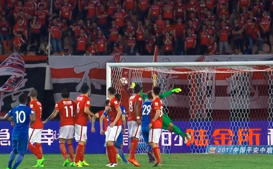 本赛季，基维奥尔代表阿森纳出战了13场比赛，最近的4场比赛他有2次首发出战。